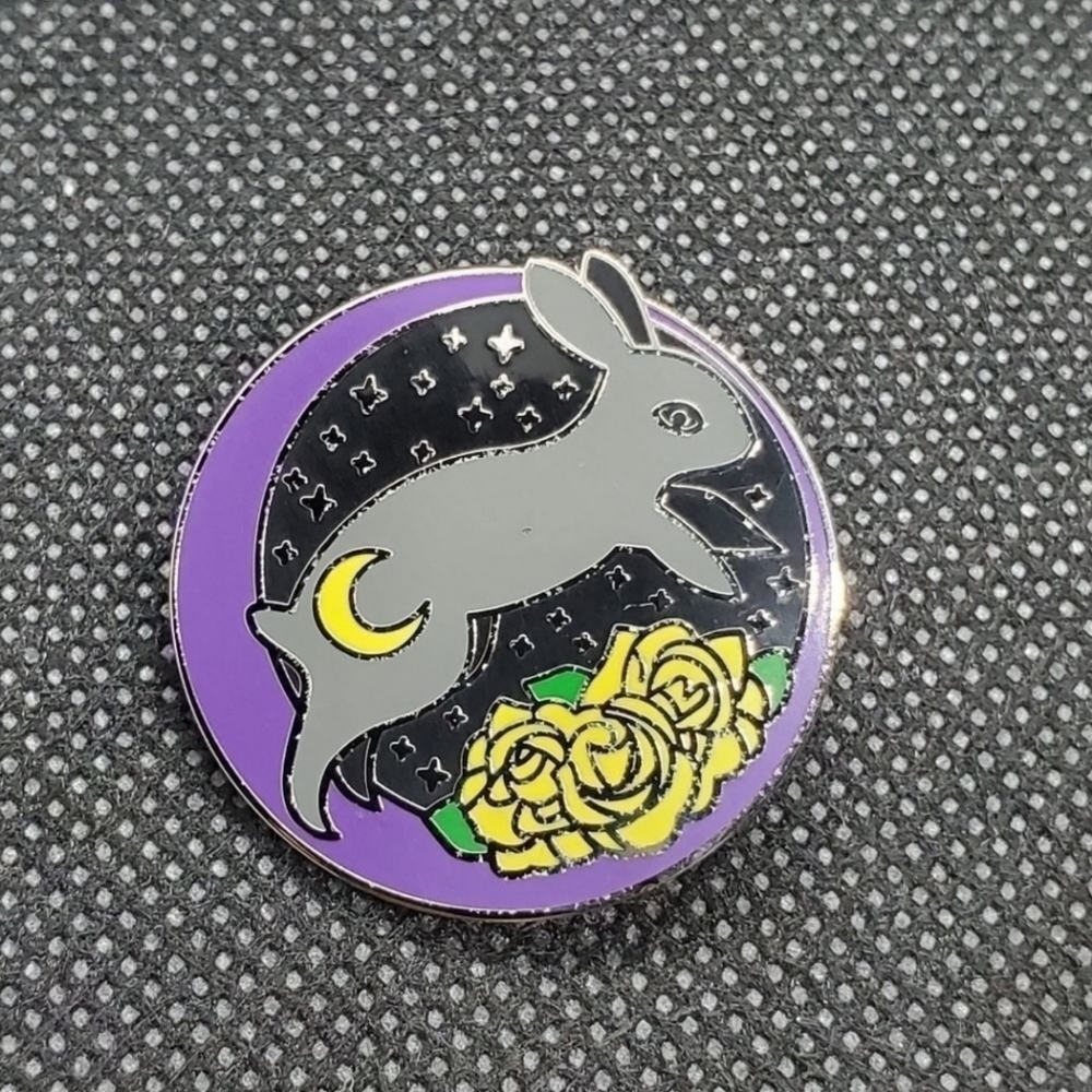 Cresent moon bunny rabbit enamel pin. Beautiful grey bunny rabbit with moon